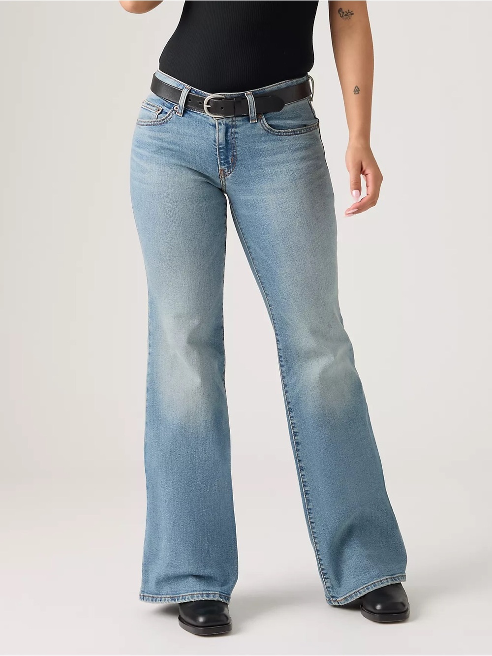 Levi’s Superlow Flare Jeans The Big Idea Medium Wash Y2K 90s size 24